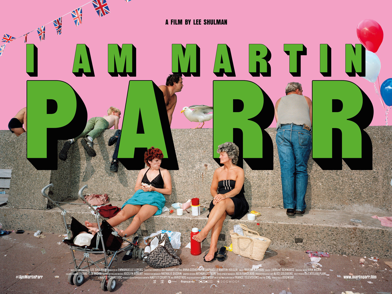 I Am Martin Parr: A 2024 Documentary Analysis of British Culture 1 I am martin parr